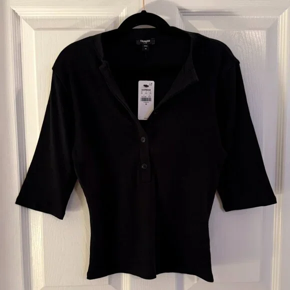 Express NWT Black Fitted Ribbed Elbow Sleeve Button Henley - Extra Small - Picture 2 of 5